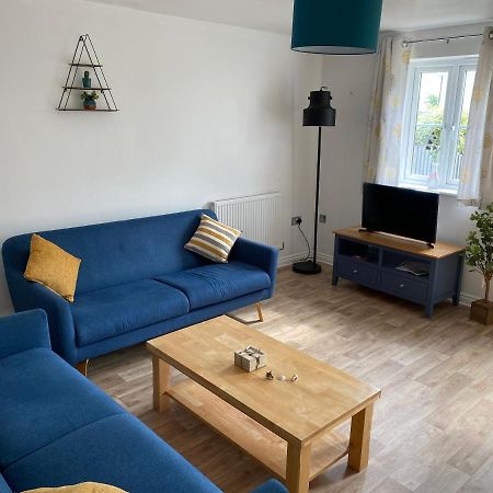 Stylish 3 Bed Home With Allocated Parking For 2 Liskeard Εξωτερικό φωτογραφία