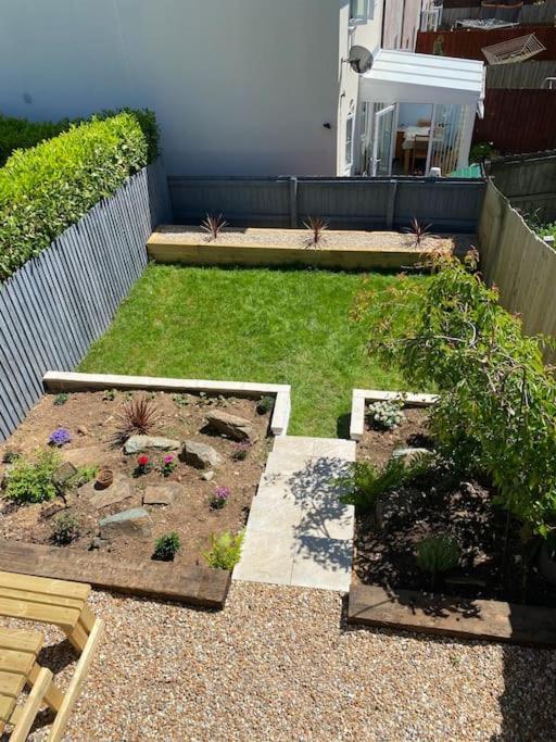 Stylish 3 Bed Home With Allocated Parking For 2 Liskeard Εξωτερικό φωτογραφία